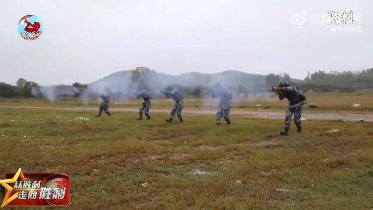 九三阅兵倒计时5天<strong></p>
<p>哔哩哔哩股票</strong>！空中梯队多型新机将首次受阅 队员练就“米秒不差”