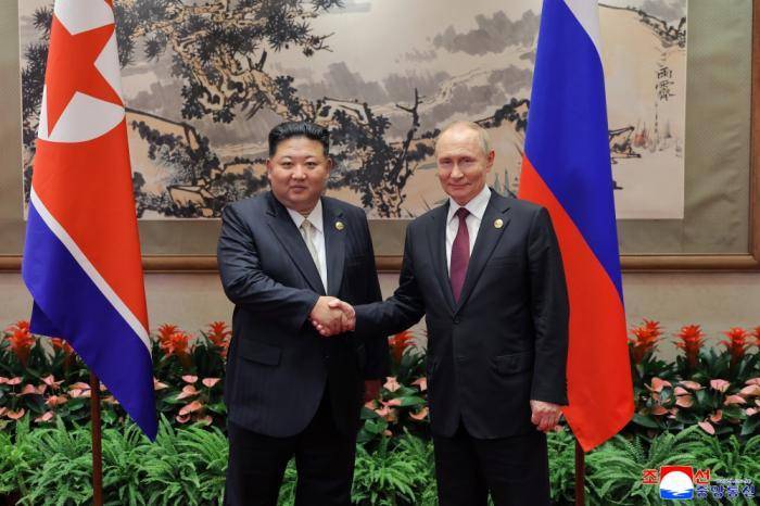 金正恩普京北京会晤细节披露<strong></p>
<p>选股票</strong>，金正恩：将一如既往支持俄军