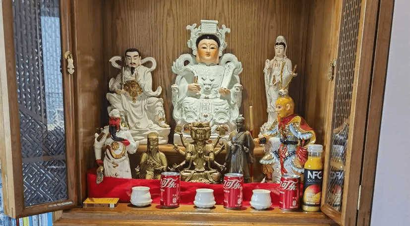 “昆仑童子”案告破<strong></p>
<p>好当家股票</strong>！恶行披露——