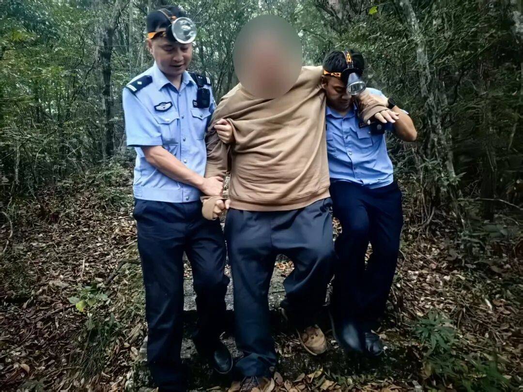 杭州一山脚下<strong></p>
<p>安阳钢铁股票</strong>，网约车司机报警！从清晨等到深夜，未等到乘客下山……紧急搜救！