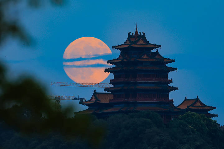 花好月圆人团圆<strong></p>
<p>安阳钢铁股票</strong>，中秋“硬核”赏月指南来了