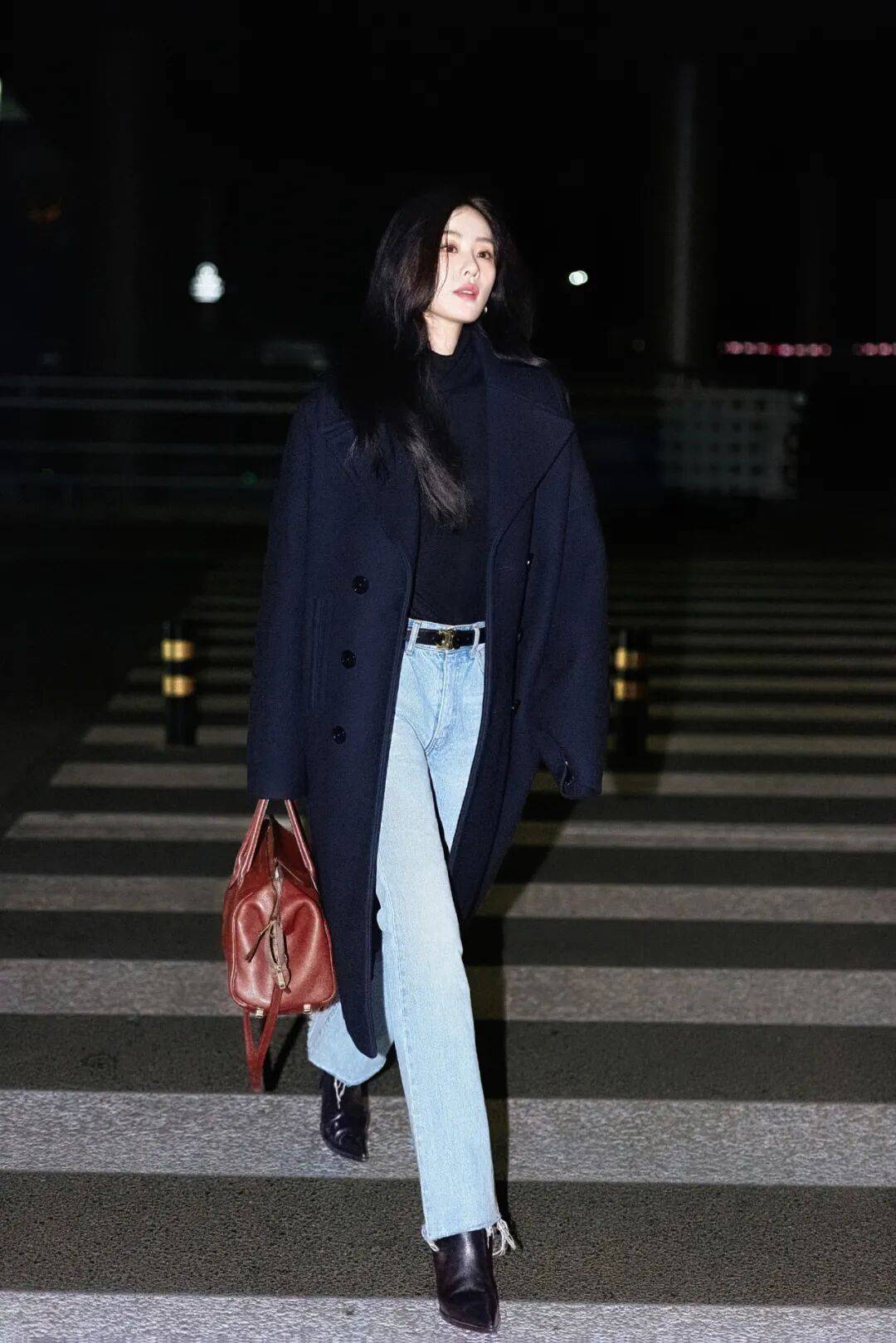 时装周上的女明星<strong></p>
<p>安阳钢铁股票</strong>，秋冬氛围感一键封顶！