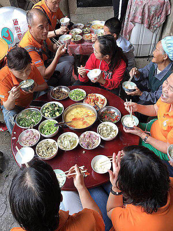 那个让老师骄傲的“调皮”班级！30年同学聚会<strong></p>
<p>上工申贝股票</strong>，还伴有一封来自贵州的感谢信