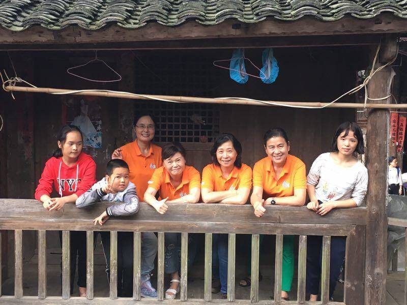 那个让老师骄傲的“调皮”班级！30年同学聚会<strong></p>
<p>上工申贝股票</strong>，还伴有一封来自贵州的感谢信
