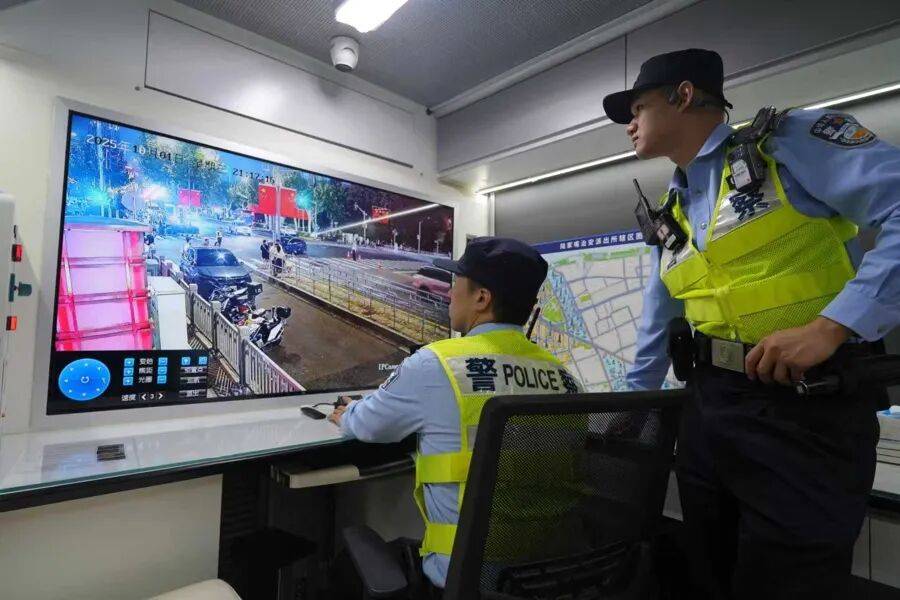 突然群发<strong></p>
<p>荣盛发展股票</strong>！大批上海市民收到警方短信！全市爆火网红已被锁定...有爸爸因孩子违规被罚款