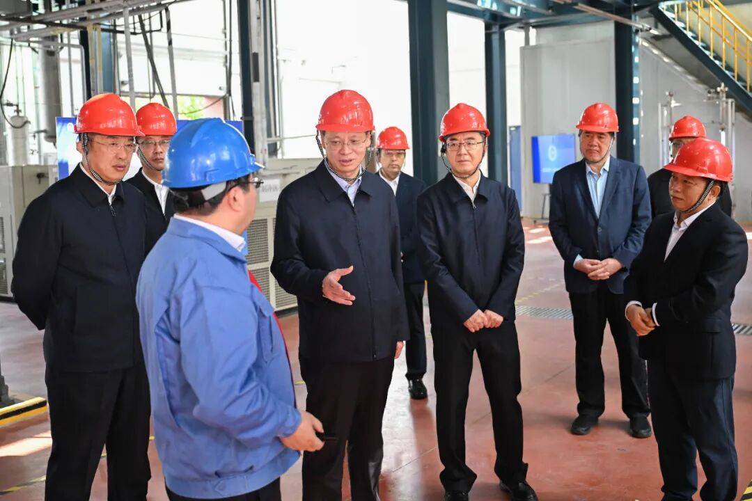 新任辽宁省委书记许昆林<strong></p>
<p>荣盛发展股票</strong>，到大连调研