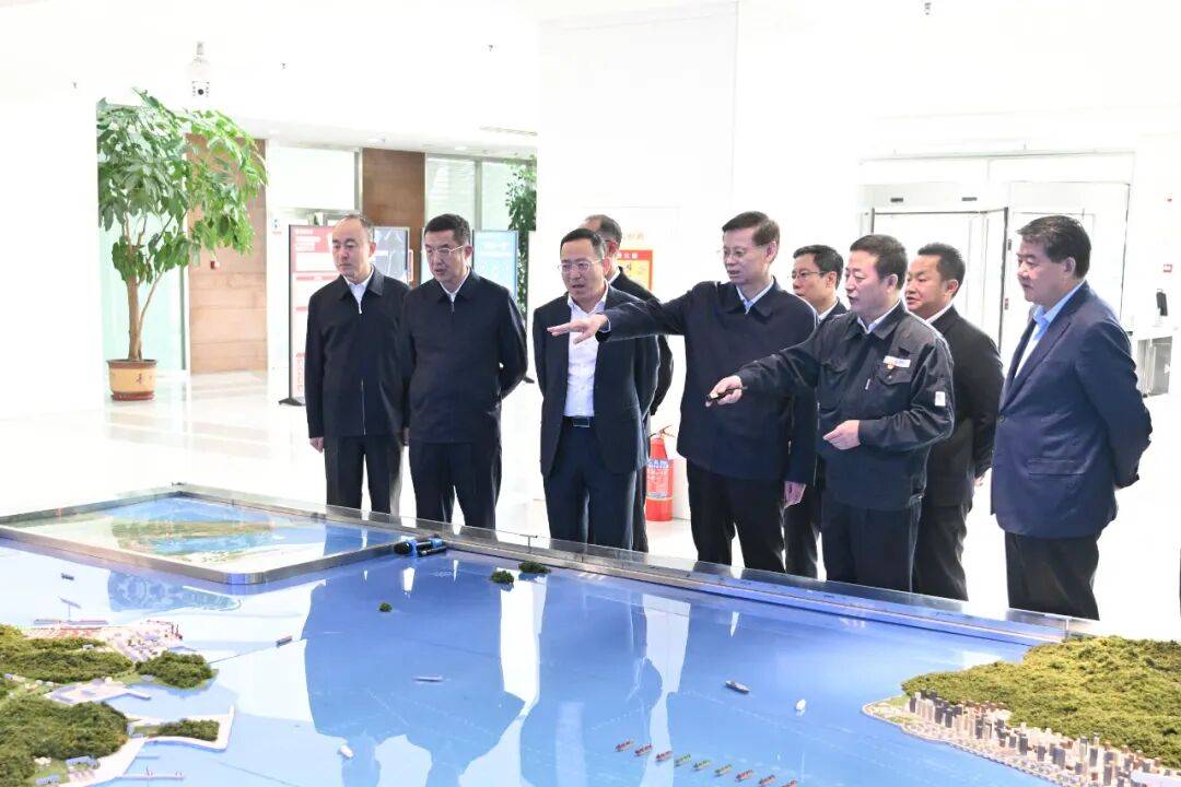新任辽宁省委书记许昆林<strong></p>
<p>荣盛发展股票</strong>，到大连调研