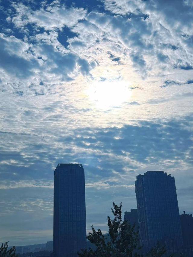 济南<strong></p>
<p>海南发展股票</strong>，转晴！山东，转晴！好久不见的太阳，来了！
