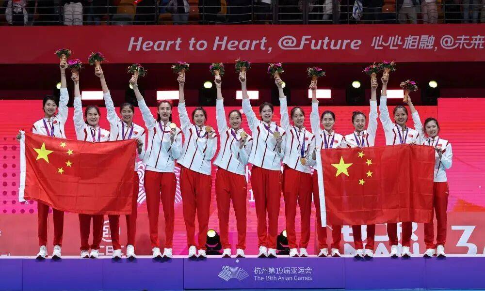 镜观·回响丨巾帼共绘新时代