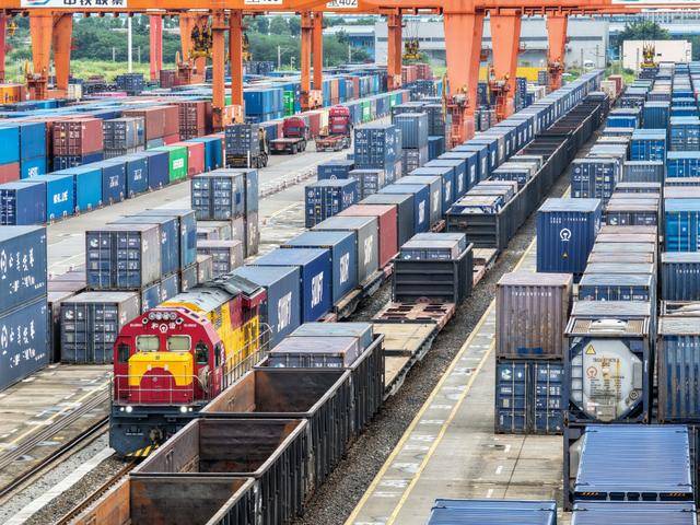 深刻揭示新时代发展规律——习近平经济思想引领新时代经济工作述评之二