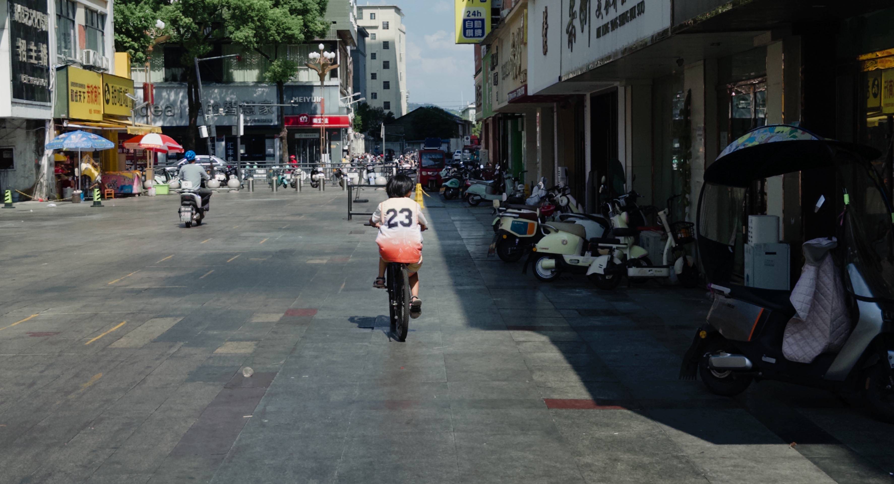 在县城当老师<strong></p>
<p>航发动力股票</strong>,没那么吃香了