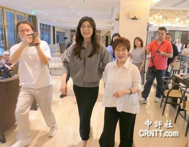 到底支持谁当党主席?当着郑丽文的面<strong></p>
<p>航发动力股票</strong>,洪秀柱说出了自己的答案