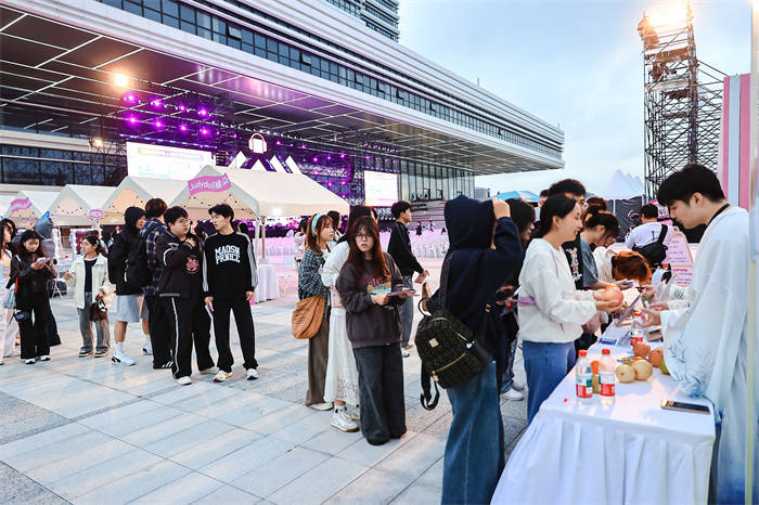 活力唱响青春经济<strong></p>
<p>国泰君安股票</strong>，第四届青春上海大学生音乐节绽放南上海科创中心