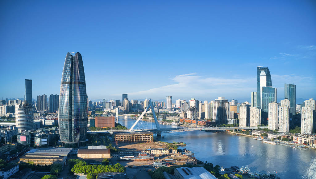 宁波前三季度GDP为13492.9亿元<strong></p>
<p>东方园林股票</strong>,同比增长5%