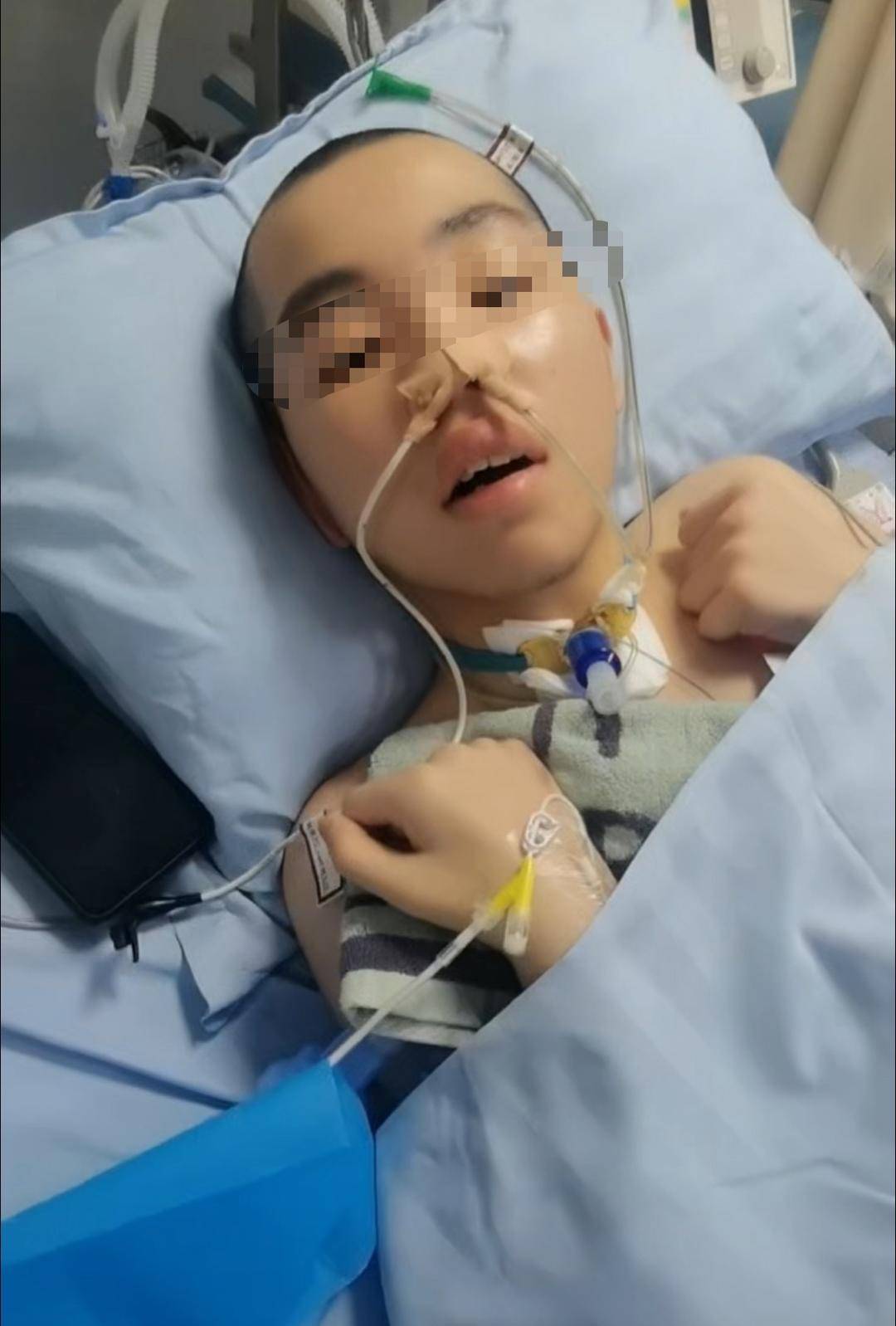 14岁男生嬉闹时被女同学打中左胸后瘫痪 家属:女孩父母为残疾人<strong></p>
<p>宝信软件股票</strong>,后续费用无着落