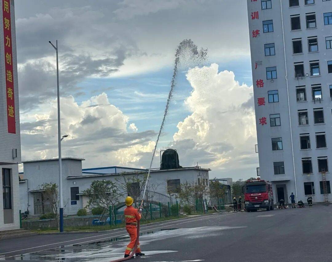 训考结合砺精兵<strong></p>
<p>宝信软件股票</strong>！高新区微型消防站技能培训暨考核顺利举行