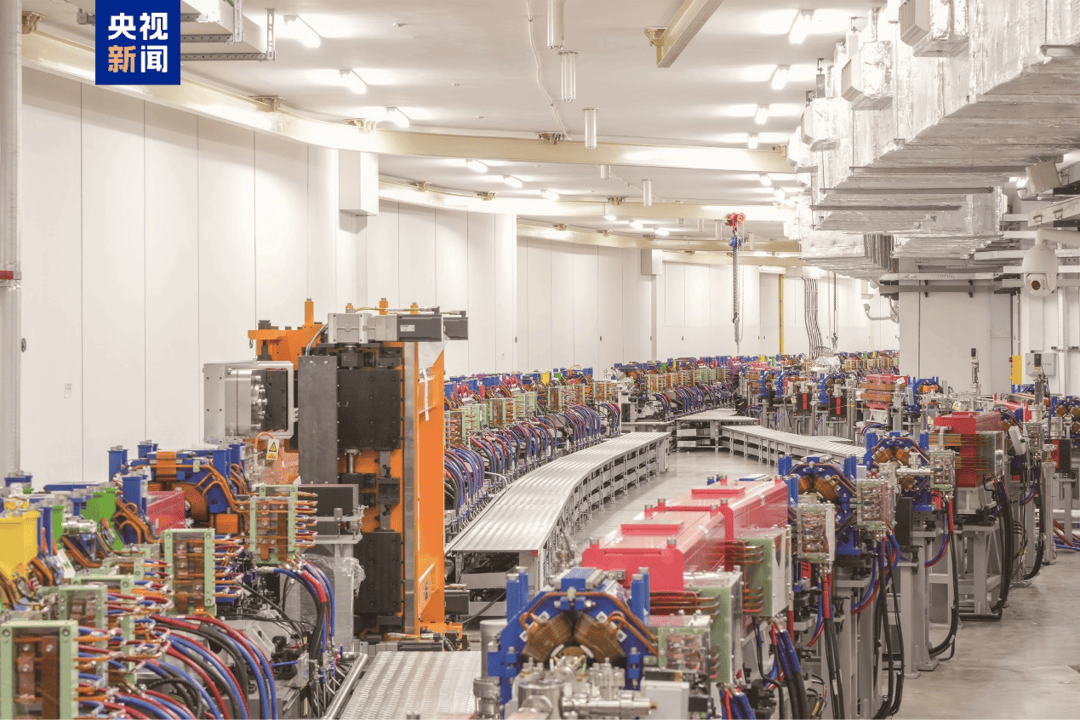 比太阳亮万亿倍<strong></p>
<p>股票交易平台</strong>！高能同步辐射光源通过工艺验收